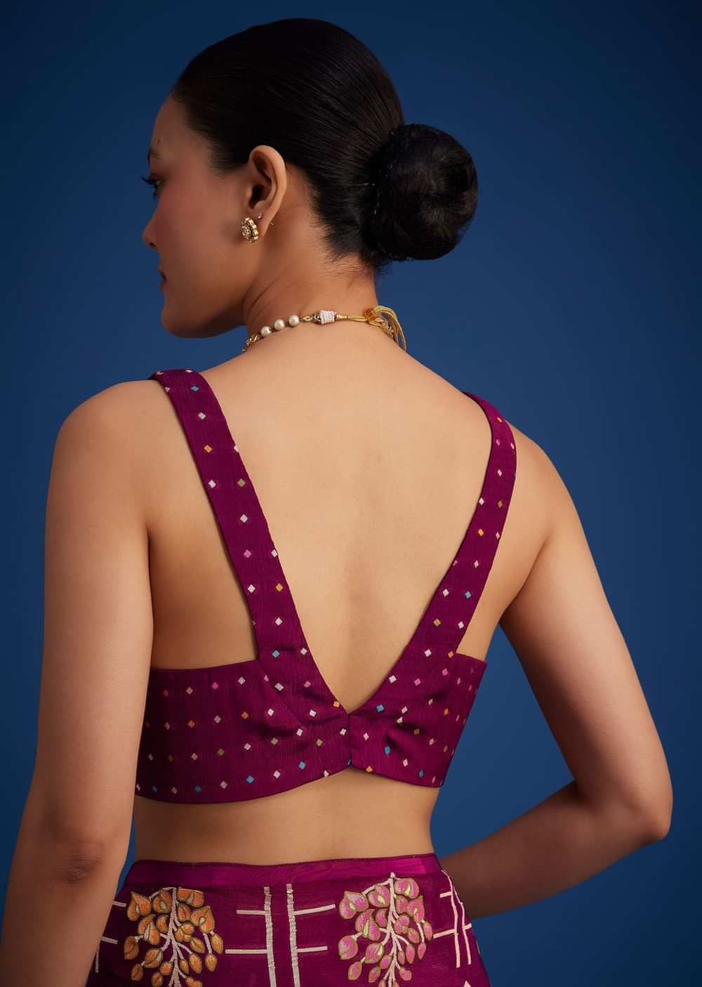 Purple Leaf woven Saree With Linear Pattern Accents