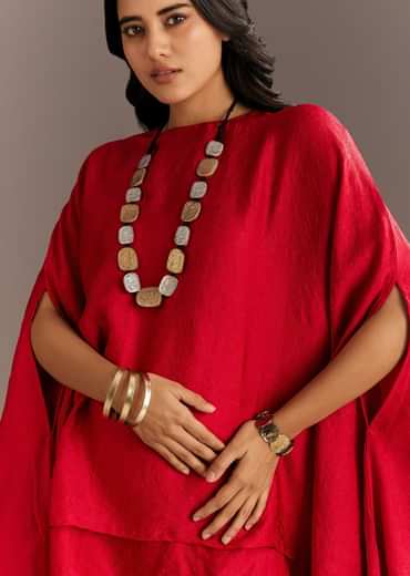 Red Crush Silk Kaftaan Set With Stone Neckpiece