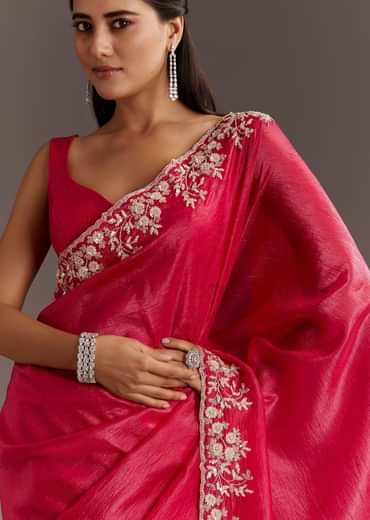 Red Crushed Tissue Saree With Floral Embroidery And Scallop Border