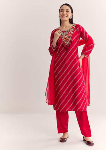 Red Dola Silk Printed Kurta Set With Embroidered Neckline