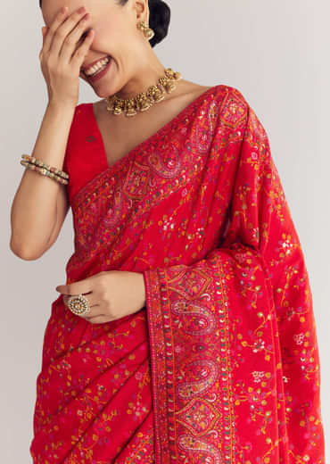 Red Dola Silk Saree With Traditional Floral Amd Jaal Work