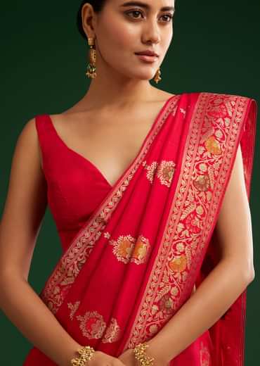 Red Dola Silk Saree With Zari Detailing