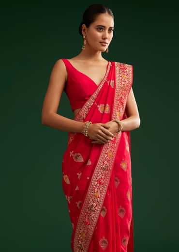 Red Dola Silk Saree With Zari Detailing