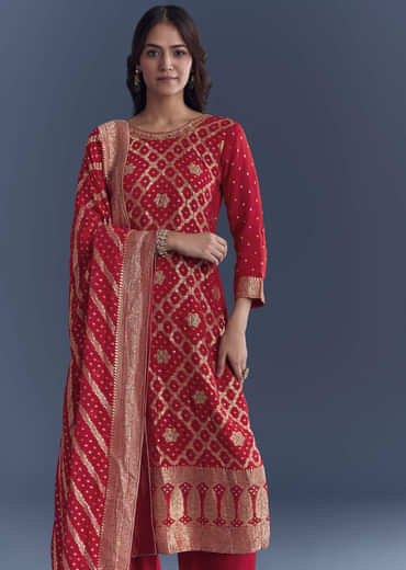 Red Georgette Kurta Set With Bandhani Print And Jacquard Weave