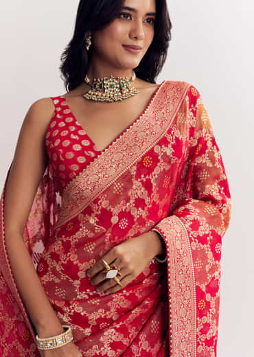 Red Shaded Dola Silk Saree With Zari Jaal Work