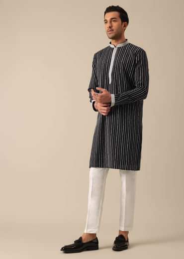 Black Kurta Set With Resham Detail