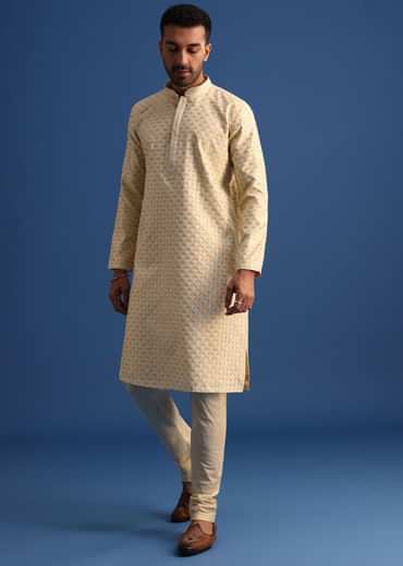 Peach Kurta Set With Foil Print Detail