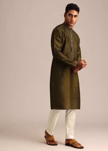 Mehendi Green Silk Kurta Pant Set With Mandarin Collar