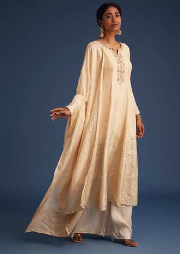 Cream Jacquard Kurta Set With Banarasi Silk Dupatta