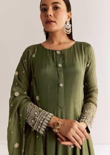 Mehendi Green Chinon Kurta Set With Zardosi And Butti Work