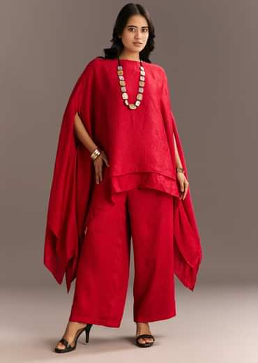 Red Crush Silk Kaftaan Set With Stone Neckpiece