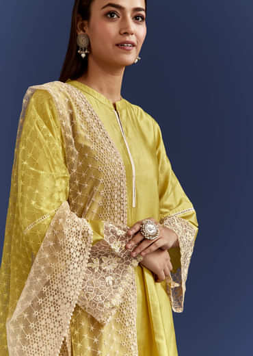 Green Thread And Sequins Work Kurta Set With Net Dupatta In Fuji Silk