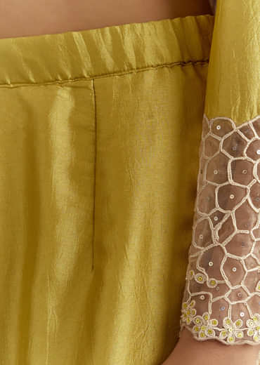 Green Thread And Sequins Work Kurta Set With Net Dupatta In Fuji Silk