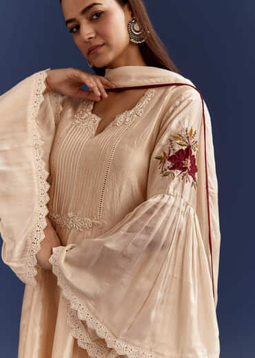 Light Beige High Low Kurta With Cut Dana Beads And Applique Work In Fuji Silk