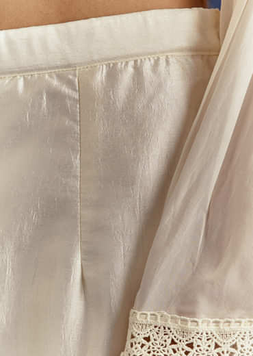 White High Low Kurta With Cut Dana Beads And Applique Work In Fuji Silk