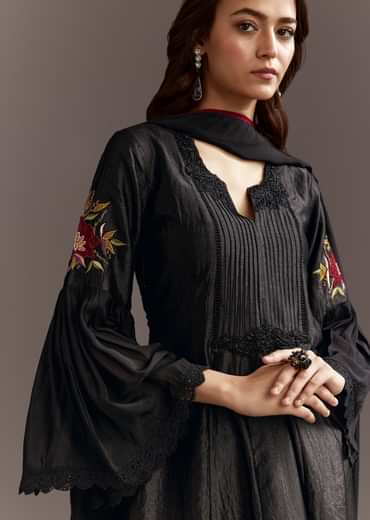 Black High Low Kurta Dupatta Set With Applique Work