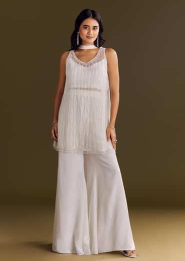 White Crepe Kurta Set With Net Choker Style Dupatta