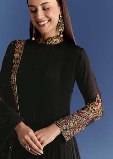 Black Chinon Anarkali With Embroidered Collar And Zari Dupatta
