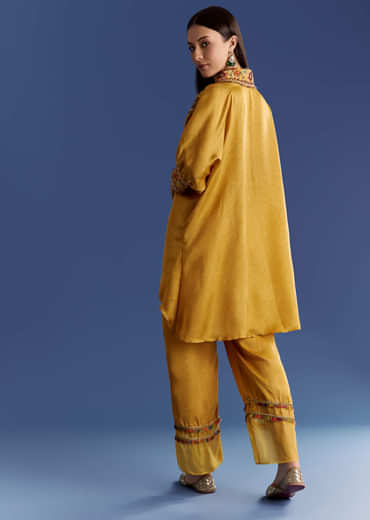 Yellow Crush Silk Kurta Set With Resham And Beads Work