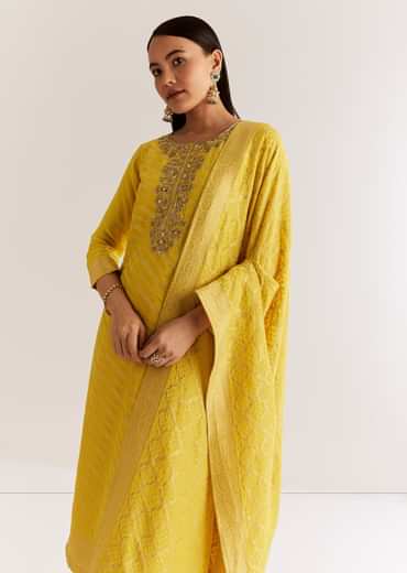 Yellow Banarasi Georgette Kurta Set With Zardosi And Cutdana Work