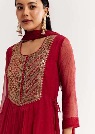 Red Printed Chiffon Sequin Kurta Set With Dupatta