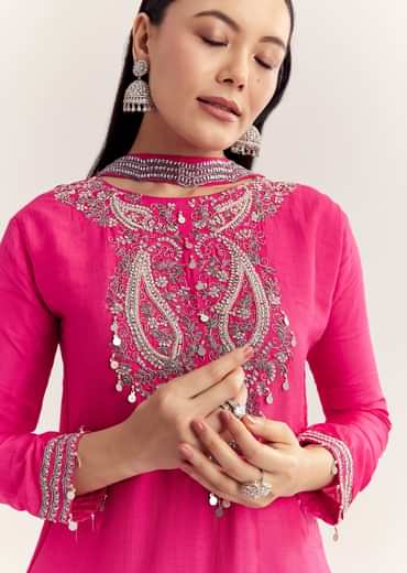 Pink Dola Silk Kurta Set With Zardosi And Choker Dupatta