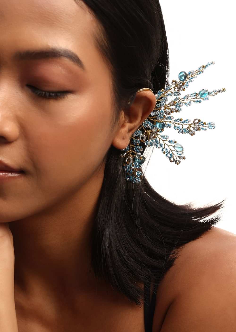 Turquoise And Gold Handcrafted Earcuff In Mix Metal