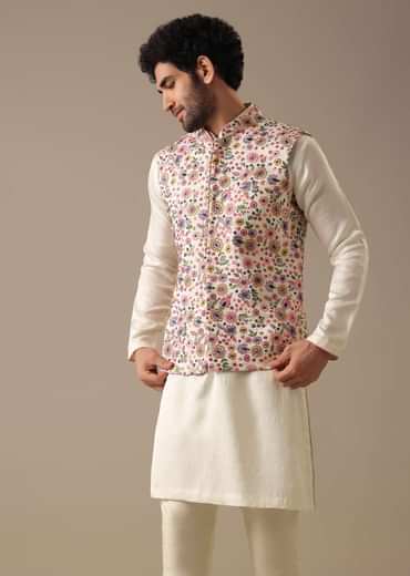 White Floral Bundi & Kurta Set In Silk