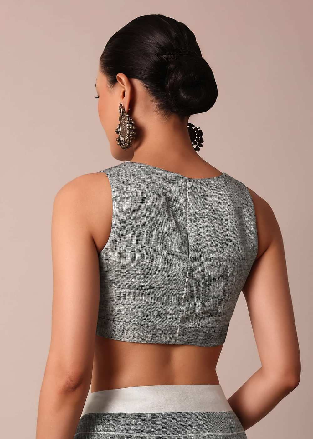 White Cotton Linen Floral Thread Embroidered Saree With Unstitched Blouse Piece