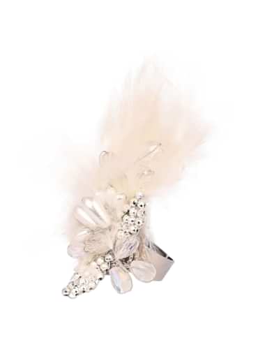 White Handcrafted Choker Necklace Set With Feather Detailing