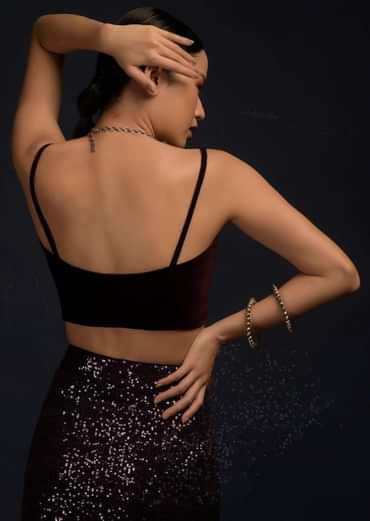 Wine Purple Blouse In Velvet With Straps On The Shoulder And Tube Neckline