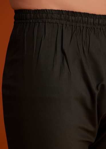 Wine Kurta Pajama Set With Contrast Panel Design