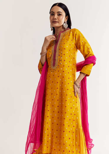 Yellow Bandhani Kurta Set With Pink Dupatta