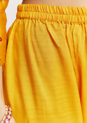 Yellow Bandhani Kurta Set With Pink Dupatta