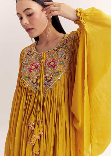 Yellow Chinon Kaftan Kurta Set With Zardosi And Thread Work