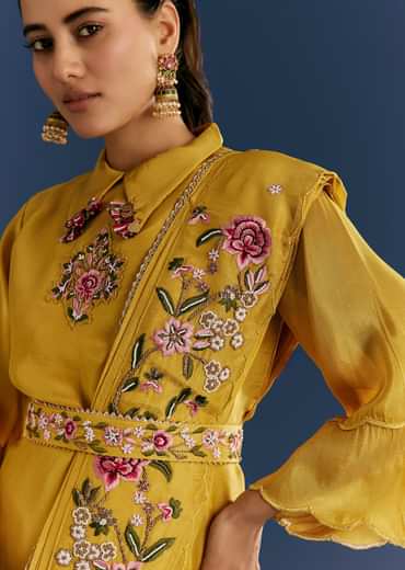 Yellow Resham Embroidered Kurta Dhoti Set With Draped Dupatta And Belt