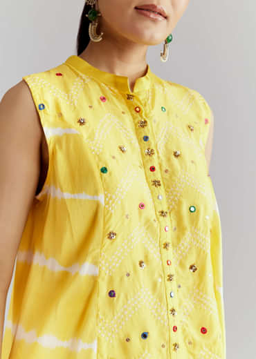 Yellow Satin Indo Western Set With Bandhani And Leheriya Print