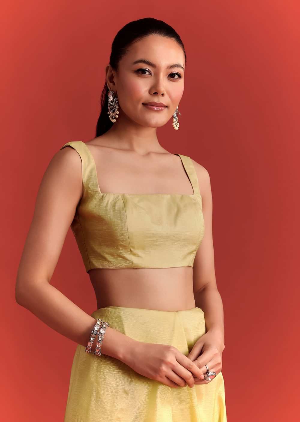 Yellow Crushed Tissue Saree With Cutdana Work