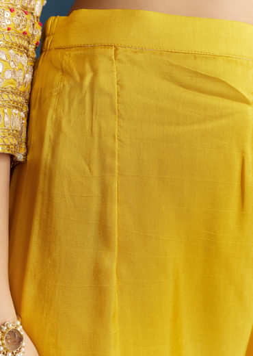 Yellow Silk Kurta Set With Gotta Work