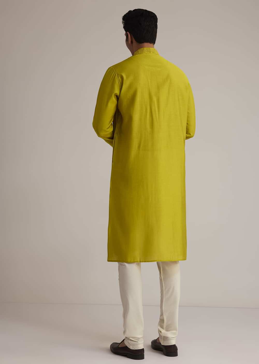 Yellow Silk Kurta With Thread Embroidery