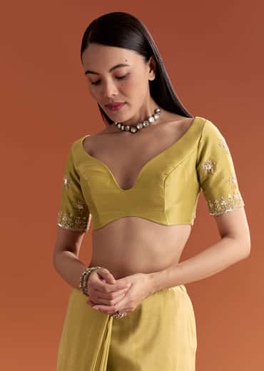 Yellow Tissue Saree With Floral Embroidery And Cutdana Work