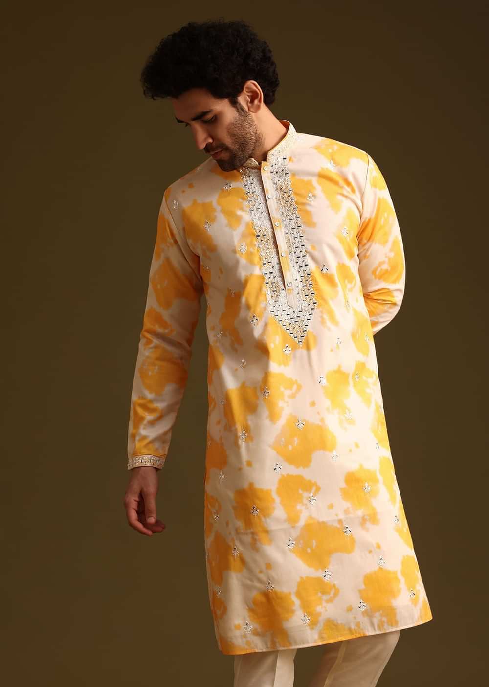 Yellow Tye Dye Print Kurta Set With Mirror Work